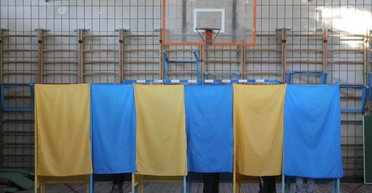 Под диктовку ТВ. Какую проблему вновь вскрыли выборы в Раду