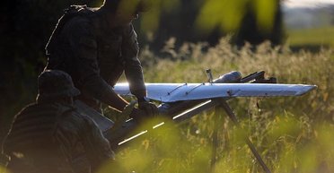 "Чекаємо хороших новин": у ЗСУ розповіли, як битимуть по РФ українськими дронами (відео)