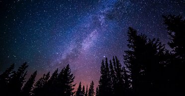 Планети з алмазів і золоті астероїди: де у Всесвіті заховані скарби