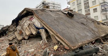 Во время переговоров Зеленского и Эрдогана в Турции произошло землетрясение: подробности (фото)