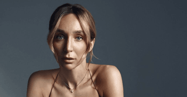 Блогерка Мандзюк обурена, що бізнеси хайпують на ситуації з італійцем на кордоні