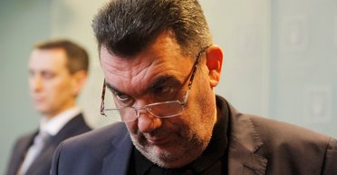 Следи за нарративами. Зачем СНБО глоссарий "пророссийских" фраз и кто его нарушает