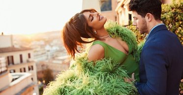 Пріянка Чопра і Нік Джонас змушені переїхати зі свого маєтку: що сталося (фото)