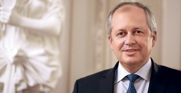 Почему Верховный суд борется с законом о люстрации