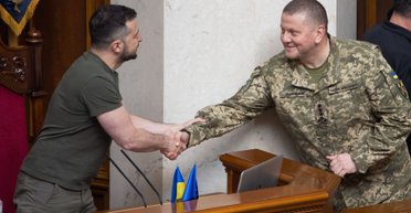 Украину загнали в цугцванг. Почему неудачи на фронте — не результат конфликта Зеленского и Залужного