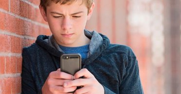 В США подали в суд на ИИ: чат-бот предложил подростку убить своих родителей