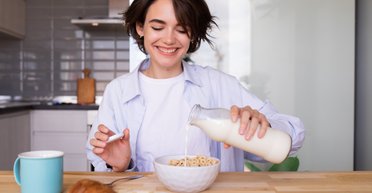 "Молочка" дорожчає: в Україні за рік підвищилися ціни практично на всі молочні продукти