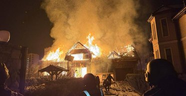 Ночная атака РФ: взрывы раздавались в Харькове, Кропивницком, есть разрушения и раненые (фото)