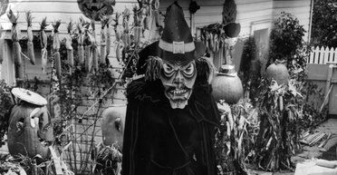 Коммерчески выгодный кошмар. Историки рассказали, как появился Хэллоуин и почему прижился