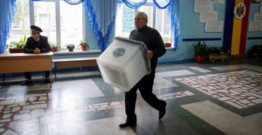 Курс на Россию. Почему на выборах в Молдове и Грузии поддерживают пророссийских кандидатов
