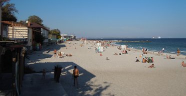 Пляжный сезон в Одессе в разгаре: на каких пляжах можно купаться (видео)