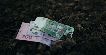 На Прикарпатье мужчина обокрал пиццерию, но потерял деньги по дороге домой: что решил суд