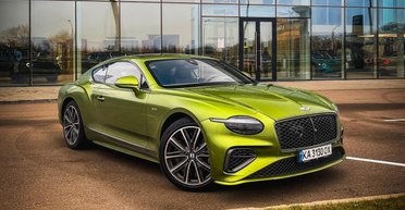 Эксклюзив за $345 000: в Украину привезли новейший Bentley на 780 сил (фото)