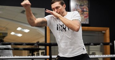 "Он в лучшей форме за все время": тренер Усика рассказал, как готовился украинец к бою