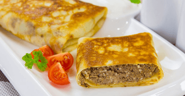 Рецепты к Масленице: топ-3 лучших мясных начинок для блинов