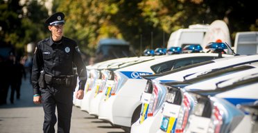 С вещами на выход. Почему полицейские не проходят переаттестацию