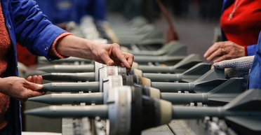 "Більше не можуть": Росія виробляє до 170 тисяч снарядів на місяць, — експерт (відео)