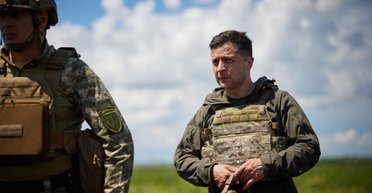 Зеленский подозревает генералов ВСУ в сокрытии реального положения вещей на фронте, — СМИ