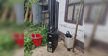 "Не дают подлетать дронам": россияне массово ставят на танки "глушилки" из Китая (фото)