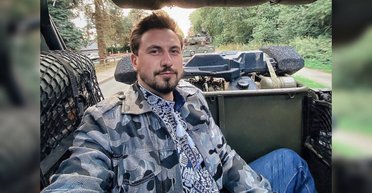 Получил 5 пулевых ранений: певец-волонтер исполнит гимн перед матчем Украина — Италия