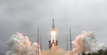 К Земле приближаются обломки космической ракеты, место падения – неизвестно