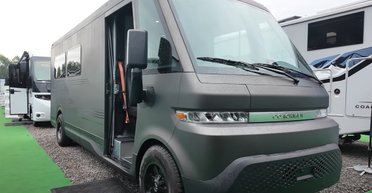 Представлен первый в мире электрический автодом: подробности и видео