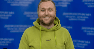 ДБР оголосило в розшук сина Ігоря Гринкевича у справі про закупівлі для ЗСУ (відео, фото)