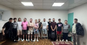 Задержанных на гей-вечеринке в день траура в Киеве доставили в ТЦК, — СМИ (фото)