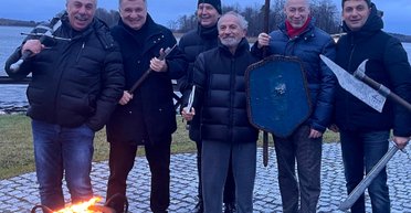 Интрига Авакова. На что намекает экс-министр совместным фото с Гройсманом, Комаровским и Шустером