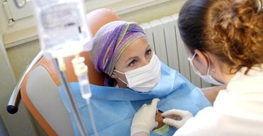 5 звичайних повсякденних факторів, які здатні викликати розвиток раку