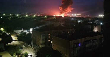 Уничтожено 4 резервуара: разведка Британии показала последствия ударов по нефтебазе в Энгельсе