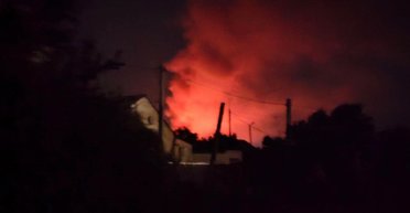 На месте пожар: дроны атаковали железную дорогу в Волгоградской области, являющуюся частью логистики ВС РФ (фото, видео)