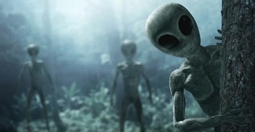 Базы инопланетян существуют на Земле и на Титане: ЦРУ рассекретило документы (фото)