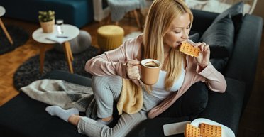 Нутрициолог рассказала почему, когда холодно, нам хочется больше есть