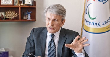 Валерий Сушкевич о безбарьерной Украине: "Я никогда не думал, что заеду по пандусу в поезд"