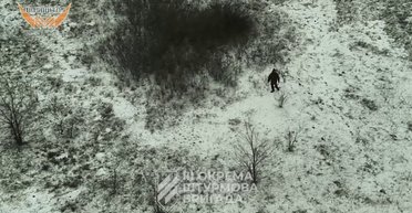 Бойцы 3-й штурмовой бригады на Харьковщине шоколадкой взяли оккупанта в плен (видео)