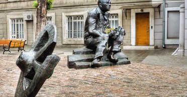 Бабель, Высоцкий, Маринеско и два Пушкина: какие памятники снесут в Одессе