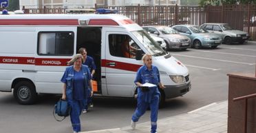 С мигалками на красный. Готова ли скорая помощь к митингам с пострадавшими