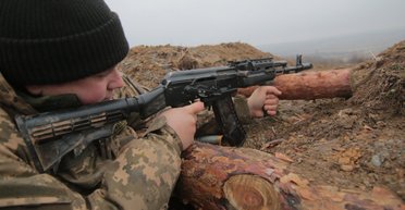 На передовой без перемен. Как выглядит перемирие в Донбассе перед Новым годом