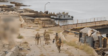 Запустили авиабомбы: журналисты "ТСН" попали под обстрел на острове Змеиный (видео)