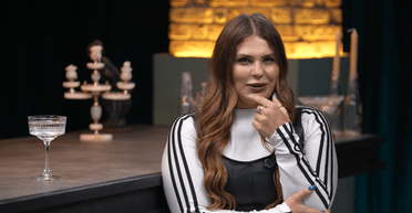 "Задавила харизмой": Зарицкая рассказала под кого на самом деле создавалась группа KAZKA (видео)