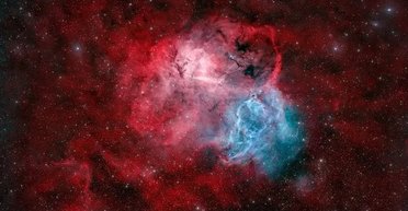 Астрофотограф сфотографував барвистий портрет туманності Лев із водневим газом, що світиться (фото)