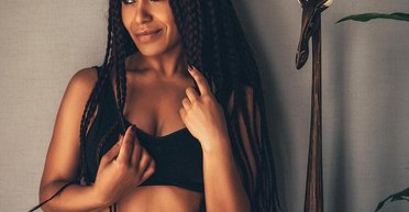 Гайтана зворушила фанатів архівним кадром з Криму (фото)