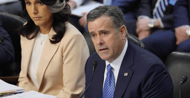 "Битимуться голими руками": глава ЦРУ оцінив силу опору українців (відео)