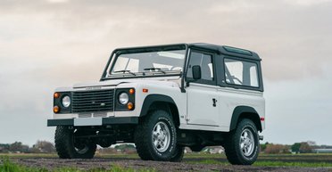 Капсула времени за $300 000: обнаружен 27-летний Land Rover с пробегом 2000 км (фото)