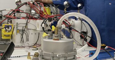 Учені змогли добути воду з повітря, використовуючи мінімум енергії: навіщо вони це зробили