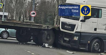 "Героический поступок": водитель российской фуры в Мариуполе остановил колонну вражеской техники на Курахово