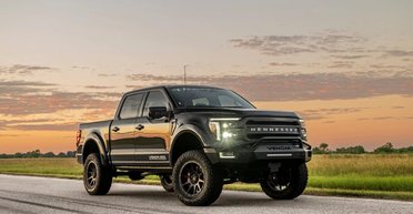 800 сил и 3,4 с до сотни: презентован экстремальный пикап Ford для бездорожья (видео)