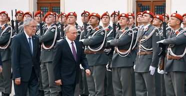 Русская рулетка для Вены. Чем грозит Австрии очередной скандал с российским влиянием