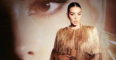 Дівчина Кріштіану Роналду показала його молодшу доньку (фото)